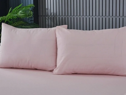 Knitted Pillowcase